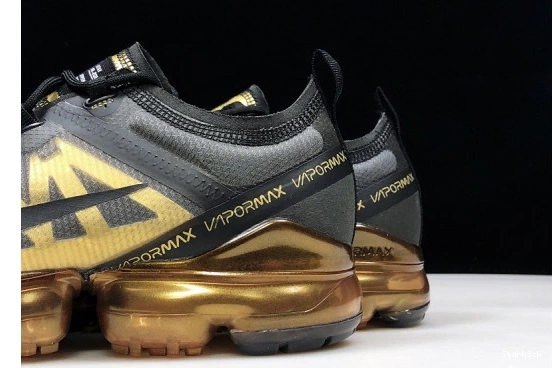 AIR AR6631-002 2019 METALLIC GOLD VAPORMAX BLACK 0117